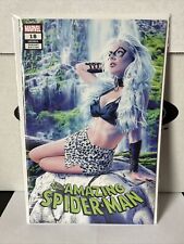 The Amazing Spiderman #18 Marvel BLACK CAT Comixsposure Exclusive Mayhew Variant picture