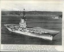 1955 Press Photo The U.S.S. Shangri-La, U.S. Navy's modern aircraft carrier picture