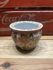 Oriental Vintage Porcelain Mixed Color Flower / Asian Culture Graphic Pot  picture