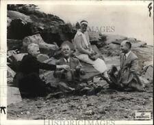 1930 Press Photo President Roosevelt seems to be enjoying himself at a picnic of picture