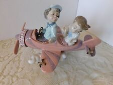 STUNNING LLADRO SPAIN FIGURE #05698 - DON'T LOOK DOWN - AIRPLANE WITH CHILDREN picture