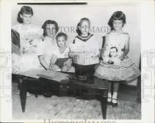 1958 Press Photo Mrs. Cerv, wife of Kansas City A's Bob Cerv, & children, NE picture