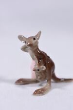 HAGEN RENAKER Kangaroo w Joey to side Figurine Miniature Pink Apron READ picture