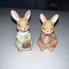 Vintage Set Of 2 Bunny Figurine R.O.C. 3 1/4