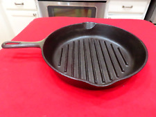 Vintage Cast Iron Steak Pan Skillet Round Made in USA L5.23 picture