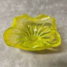 Art Glass Hand Blown Lemon Drop Yellow Square Bowl 5.5 x 5.5 Stunning Brilliance picture