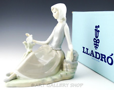 Vintage Lladro Figurine SHEPHERDESS GIRL WITH DOVE BIRD #4660 Mint in Box picture