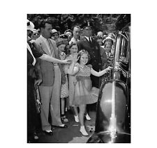 8x10 Glossy B&W Art Print Shirley Temple leaving the White House 1938 picture