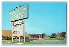 c1960s Waukegan Inn, 200 N Green Bay Rd. Waukegan Illinois IL Postcard picture