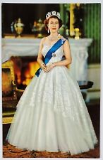  UK Royalty Her Majesty Queen Elizabeth II Beautiful Gown Portrait Postcard Z9 picture
