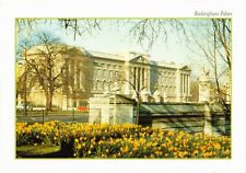 Postcard Buckingham Palace London Yellow Flowers picture