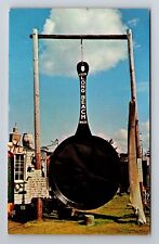Long Beach WA-Washington, World's Largest Fry Pan, Vintage c1968 Postcard picture