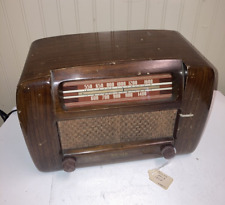 Classic 1942 Philco Model 42-PT 3 Code 121 Table Tube Radio - ART DECO - prop picture