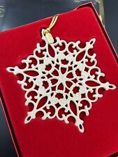 Lenox: 2001 Annual Christmas Ornament - 