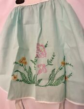 Vintage Granny Core handmade floral embroidered half apron. Never Used. Unique picture