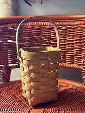 Longaberger 1998 Basket With Handle And plastic liner Vintage picture