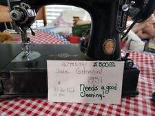 SINGER 221 Featherweight Sewing Machine picture