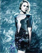 HOT SEXY LEAH PIPES SIGNED 8X10 PHOTO AUTHENTIC AUTOGRAPH THE ORIGINALS CW COA  picture