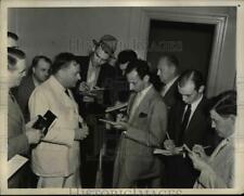 1938 Press Photo Woolmar Filip Bostrom, Swedish Minister to U.S with reporters picture