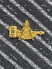 Masonic Past Master With Gavel Lapel Pin picture