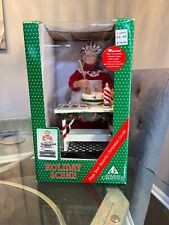 Vtg Holiday Creations Scene Animated Musical Mrs. Santa Claus Baking Cookies NEW picture