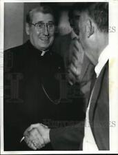 1987 Press Photo Cardinal O'Conner greets Bishops and Priests at Hotel Syracuse picture