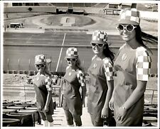 LD320 1970 Original Norenberg Photo CALIFORNIA 500 RACE TRACK GIRLS MOD FASHION picture