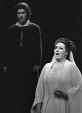 Metropolitan Opera's I Vespri Siciliani starring Montserrat Caball- Old Photo 9 picture