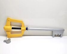 Kingdom Hearts Sora's Keyblade Replica 32” Full Size 2017 Disney Disguise picture