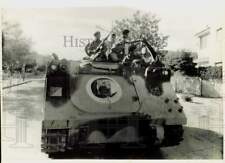 1970 Press Photo Jordanian Army troops in armored carrier on streets of Amman picture