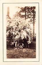 Old Photo Snapshot Little Girl With Two Women In Flowering Bush 3A1 picture