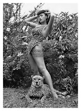 BETTIE PAGE SEXY CELEBRITY MODEL POSING WITH LION 5X7 PHOTO picture