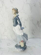 Lladro 4922 Sea Breeze Wind Blown Girl Porcelain Figurine picture
