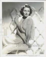 1939 Press Photo Actress Louise Campbell - kfx63817 picture