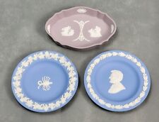 Vintage WEDGWOOD Jasperware PLATES & DISH Purple Blue MADE IN ENGLAND Lot of 3 picture