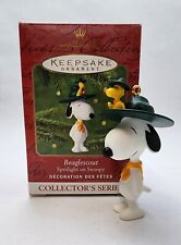 2001 Hallmark Peanuts Ornament BEAGLESCOUT 4th In Series Spotlight on Snoopy picture