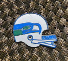 VINTAGE NFL FOOTBALL SEATTLE SEAHAWKS TEAM HELMET COLLECTIBLE RUBBER MAGNET * picture