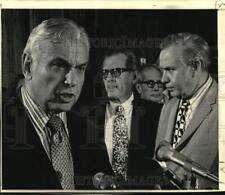 1971 Press Photo Negotiators in contract settlement & against ten rail lines picture