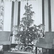 P6 Photograph Picturesque Cute Typical 1950's American Decorated Christmas picture