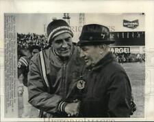 1970 Press Photo Colts Don McCafferty congratulated by Paul Brown picture