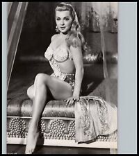 Lana Turner in The Prodigal (1955) ALLURING CHEESECAKE PORTRAIT ORIG PHOTO C 5  picture
