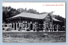 1915. MARYVILLE, MO. BURLINGTON STATION. POSTCARD BQ24 picture