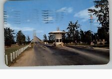 Postcard - American Toll Gate - Thousand Islands International Bridge Wellesley picture