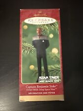 Hallmark Keepsake Ornament Star Trek Deep Space Nine Captain Benjamin Sisko 2001 picture
