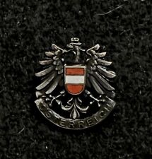 OSTERREICH Vintage Skiing Ski Pin AUSTRIA Souvenir Badge Travel Lapel picture