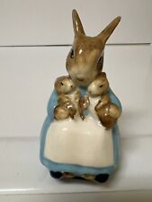 BEATRIX POTTER “MRS. RABBIT AND BUNNIES” 1976 F. WARNE & CO BESWICK ENGLAND-MINT picture