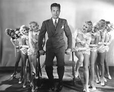1934 DICK POWELL & Leggy SHOWGIRLS in Dames  Photo (217-N) picture