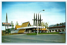 c1950s Cars Parked in Motel Levesque, Riviere Du Loup Quebec Canada Postcard picture