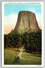 Postcard WY Devils Tower On Custer Battlefield Highway Linen UNP A16 picture