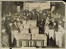 1932 Press Photo Activists Send Petitions to Disarmament Declaration, London picture